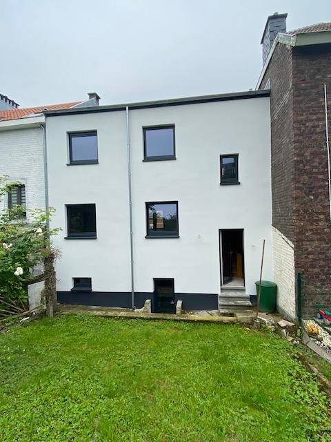 Extension en hauteur d'une maison unifamiliale mitoyenne, région de Verviers (1)